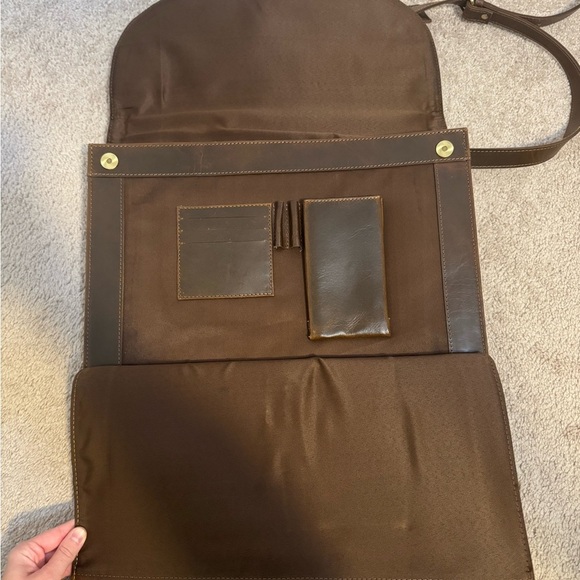 Leather Farm Brown Leather Laptop Case Crossbody Bag - Picture 5 of 11